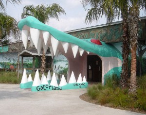 Entrance to Gatorland, Florida. via wikimedia commons.